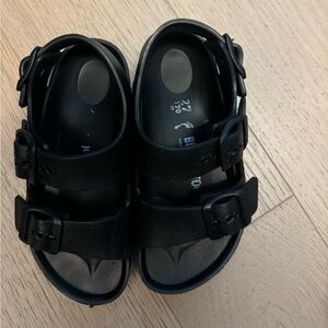 Birkenstock kids black sandals size 27/ 9